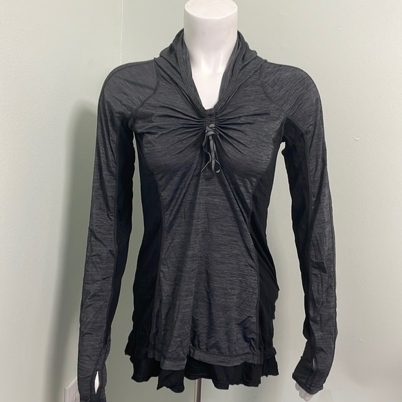 Lululemon Run in the Sun Pullover - Picture 2 of 16